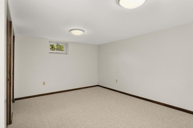 3141 Hillsboro Avenue N, New Hope, MN 55427