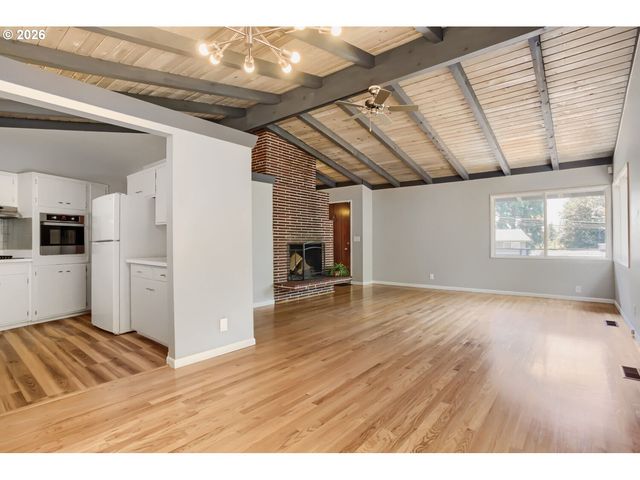 6425 Sw RADCLIFFE St, Portland, OR 97219