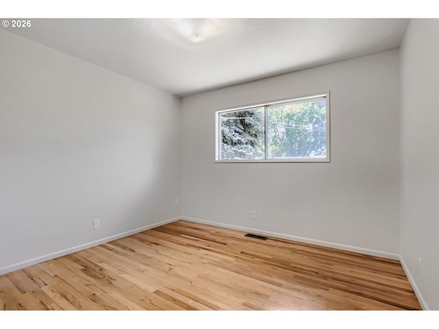 6425 Sw RADCLIFFE St, Portland, OR 97219