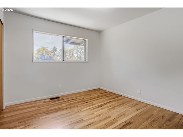6425 Sw RADCLIFFE St, Portland, OR 97219