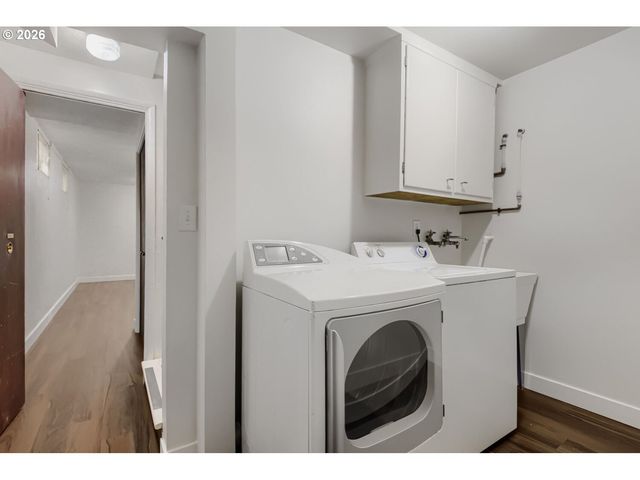 6425 Sw RADCLIFFE St, Portland, OR 97219
