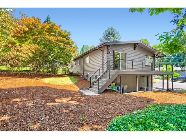 6425 Sw RADCLIFFE St, Portland, OR 97219