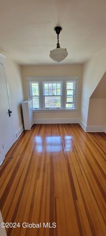 1570 Union Street, Schenectady, NY 12309