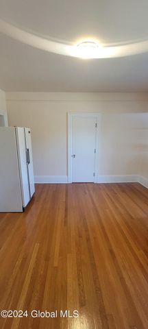 1570 Union Street, Schenectady, NY 12309