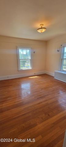 1570 Union Street, Schenectady, NY 12309