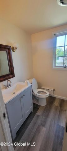 1570 Union Street, Schenectady, NY 12309