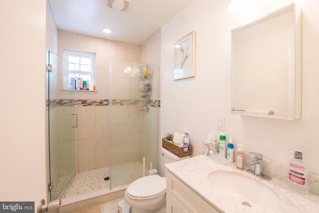 533 S 17th St Unit 1, Philadelphia, PA 19146