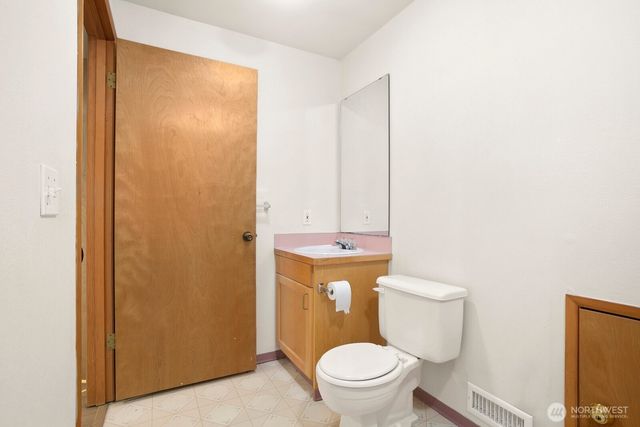 21911 SE 239th Street, Maple Valley, WA 98038