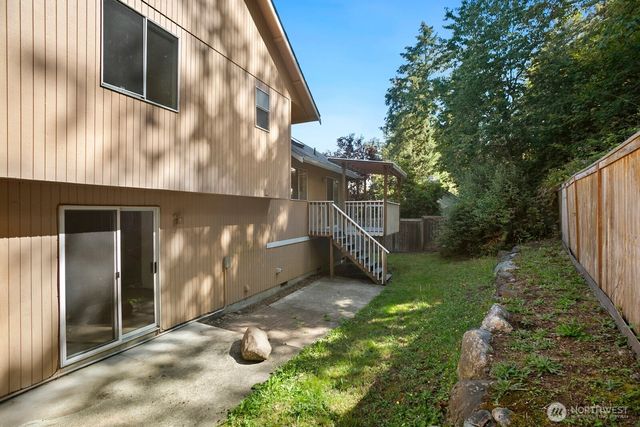 21911 SE 239th Street, Maple Valley, WA 98038