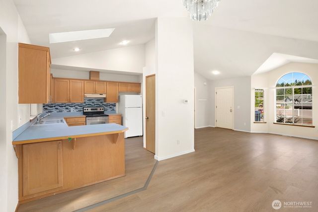 21911 SE 239th Street, Maple Valley, WA 98038