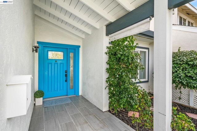 4019 4019 Rennellwood Way, Pleasanton, CA 94566