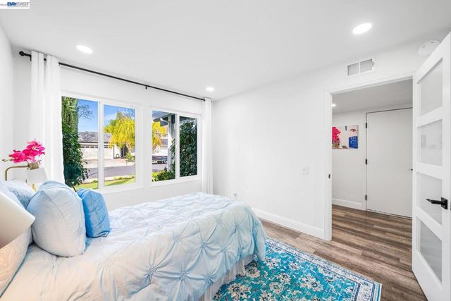 4019 4019 Rennellwood Way, Pleasanton, CA 94566