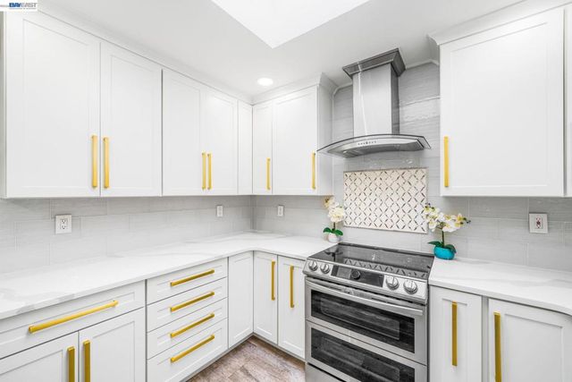 4019 4019 Rennellwood Way, Pleasanton, CA 94566