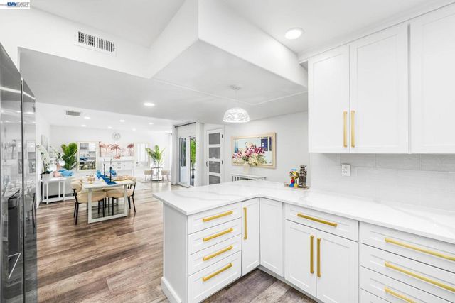 4019 4019 Rennellwood Way, Pleasanton, CA 94566