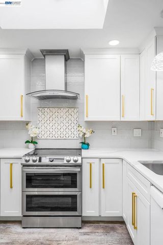 4019 4019 Rennellwood Way, Pleasanton, CA 94566