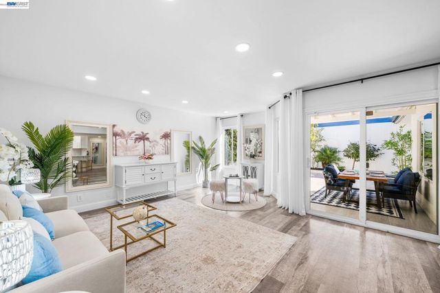 4019 4019 Rennellwood Way, Pleasanton, CA 94566