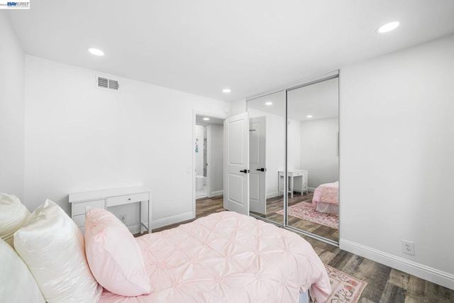 4019 4019 Rennellwood Way, Pleasanton, CA 94566