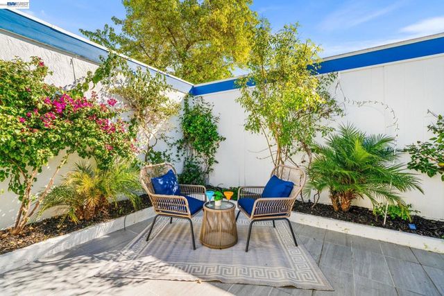 4019 4019 Rennellwood Way, Pleasanton, CA 94566