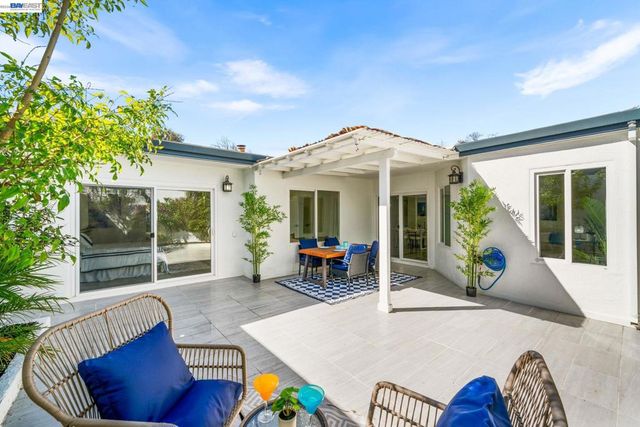 4019 4019 Rennellwood Way, Pleasanton, CA 94566