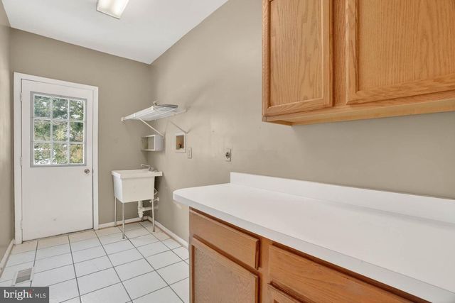 6913 ANNABEL CT, Columbia, MD 21044