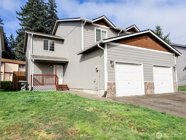 943 College Lane NE, Lacey, WA 98516