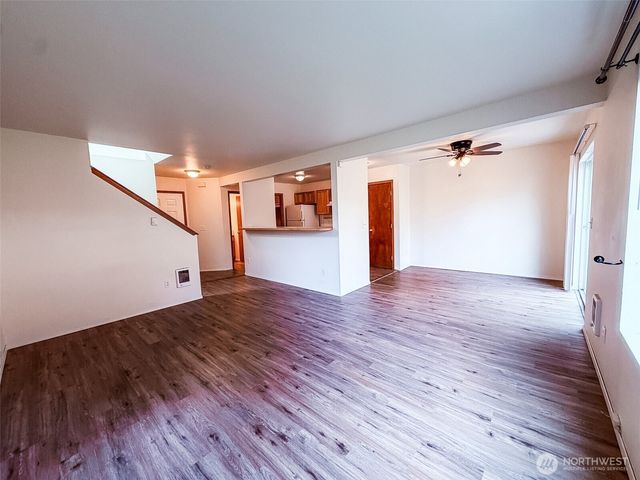 943 College Lane NE, Lacey, WA 98516