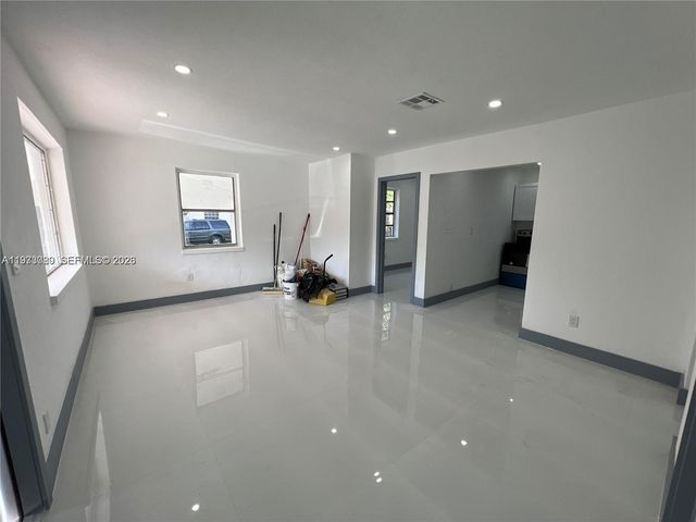 2441 NW 32nd St 1, Miami, FL 33142