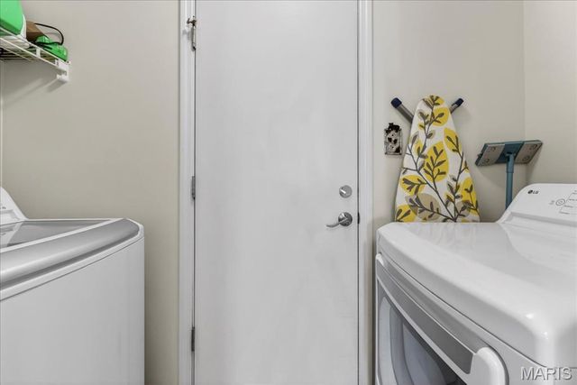 1625 Mount Vernon Drive 4, St Charles, MO 63303