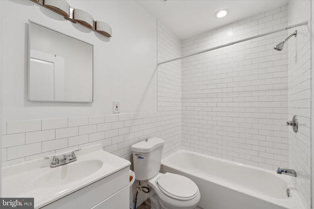 3957 MOUNT VERNON ST, Philadelphia, PA 19104