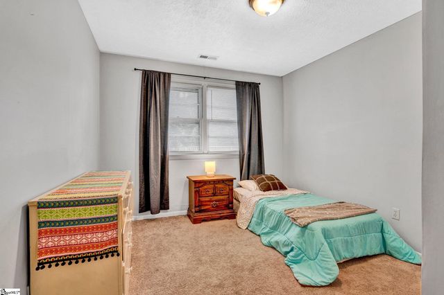 211 Uneeda Drive, Greenville, SC 29605