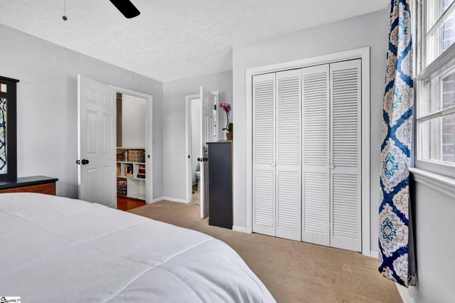 211 Uneeda Drive, Greenville, SC 29605