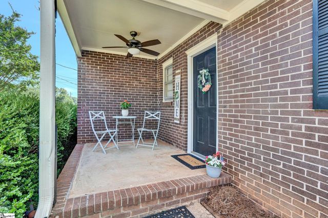 211 Uneeda Drive, Greenville, SC 29605