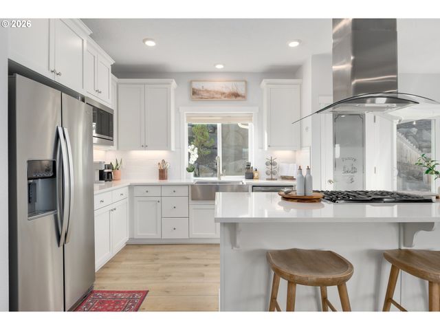 3773 ROCKCRESS Rd, Eugene, OR 97403