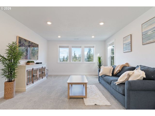 3773 ROCKCRESS Rd, Eugene, OR 97403