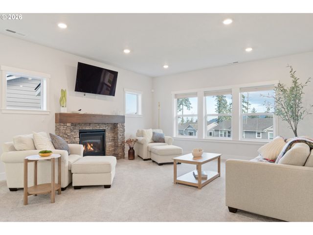 3773 ROCKCRESS Rd, Eugene, OR 97403