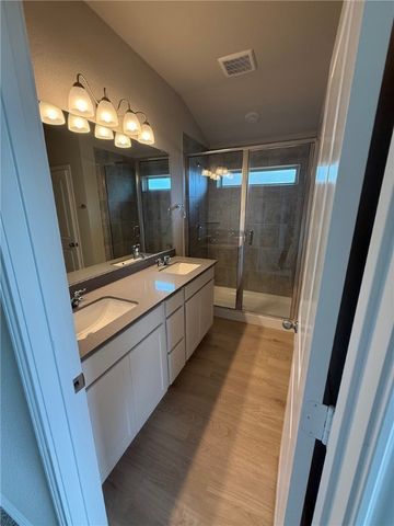 1212 Canton, College Station, TX 77845