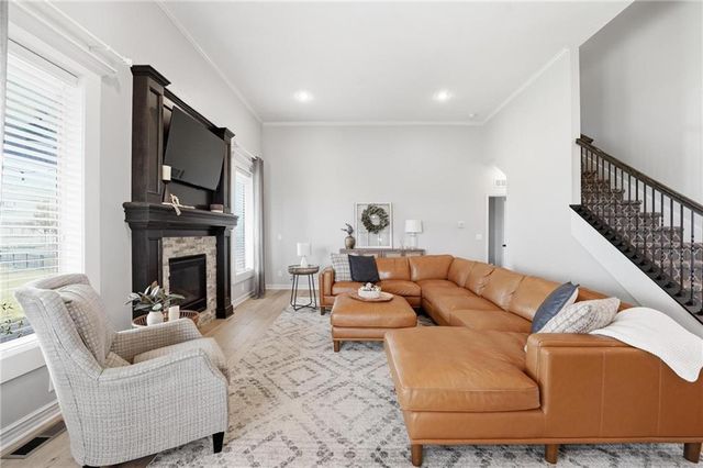 3106 SE 3rd Terrace, Lee's Summit, MO 64063