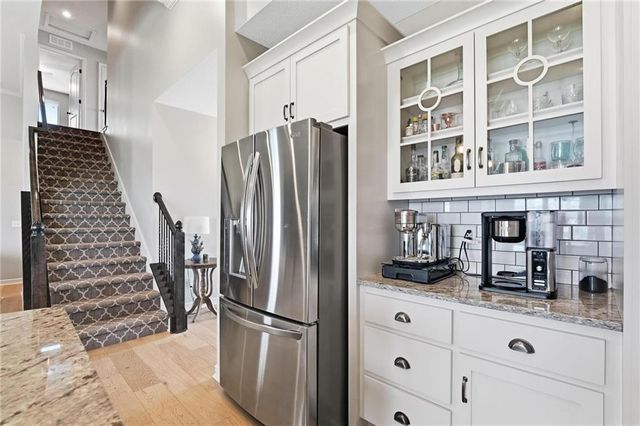3106 SE 3rd Terrace, Lee's Summit, MO 64063