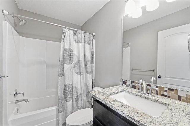 3106 SE 3rd Terrace, Lee's Summit, MO 64063