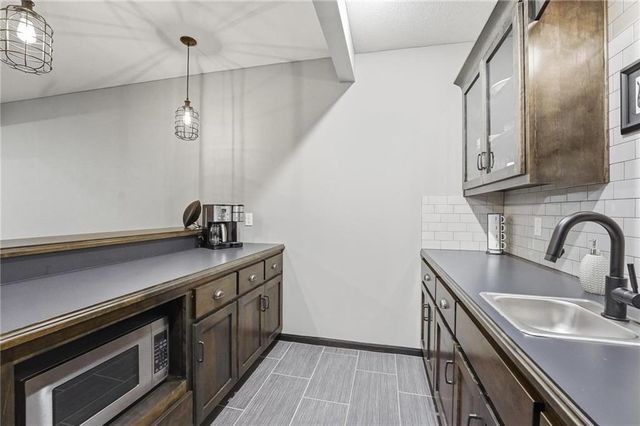 3106 SE 3rd Terrace, Lee's Summit, MO 64063