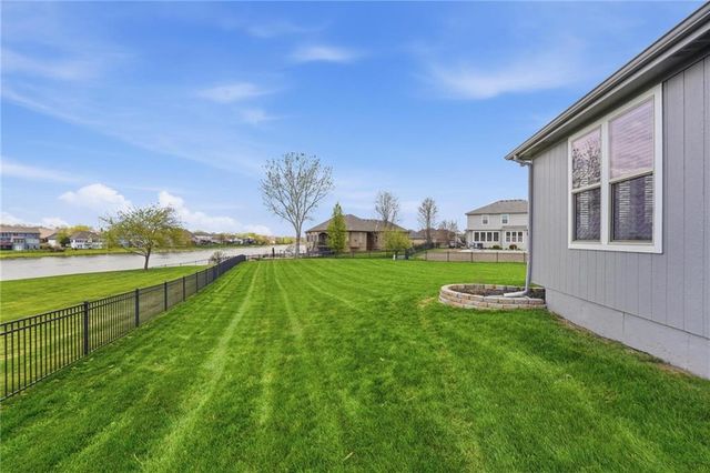 3106 SE 3rd Terrace, Lee's Summit, MO 64063