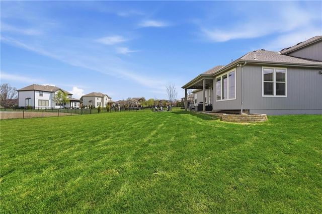 3106 SE 3rd Terrace, Lee's Summit, MO 64063