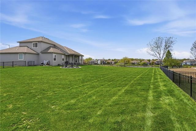3106 SE 3rd Terrace, Lee's Summit, MO 64063