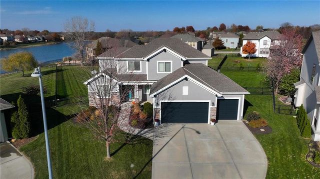 3106 SE 3rd Terrace, Lee's Summit, MO 64063