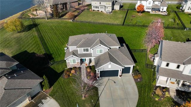3106 SE 3rd Terrace, Lee's Summit, MO 64063