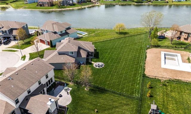 3106 SE 3rd Terrace, Lee's Summit, MO 64063