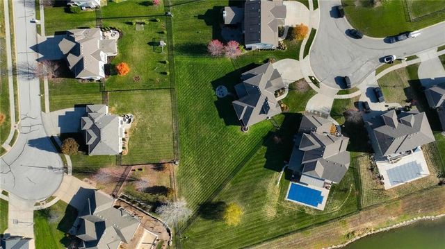 3106 SE 3rd Terrace, Lee's Summit, MO 64063