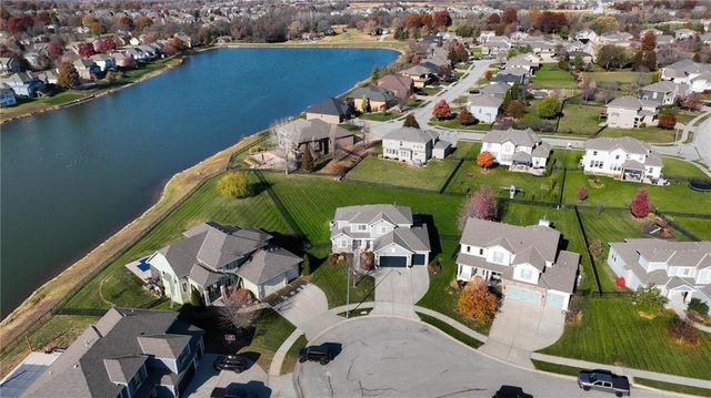 3106 SE 3rd Terrace, Lee's Summit, MO 64063