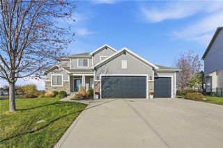 3106 SE 3rd Terrace, Lee's Summit, MO 64063