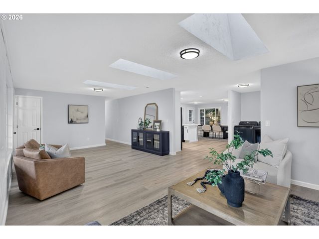 12807 Ne 159TH St, Brush Prairie, WA 98606